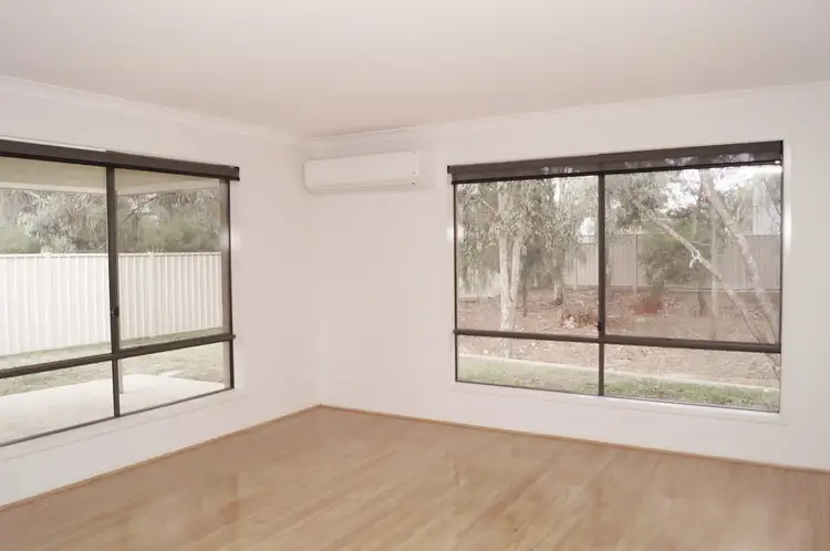 Sixth view of Homely townhouse listing, 9 Pyrus Court, Kialla VIC 3631