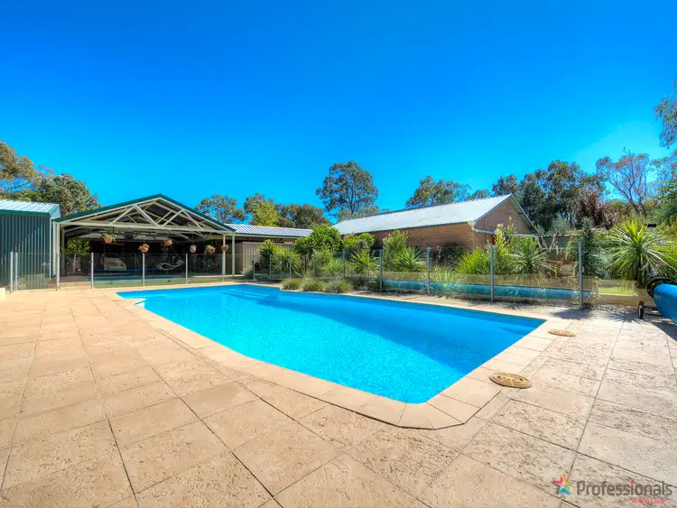 5 Cootamundra Way, Maida Vale WA 6057