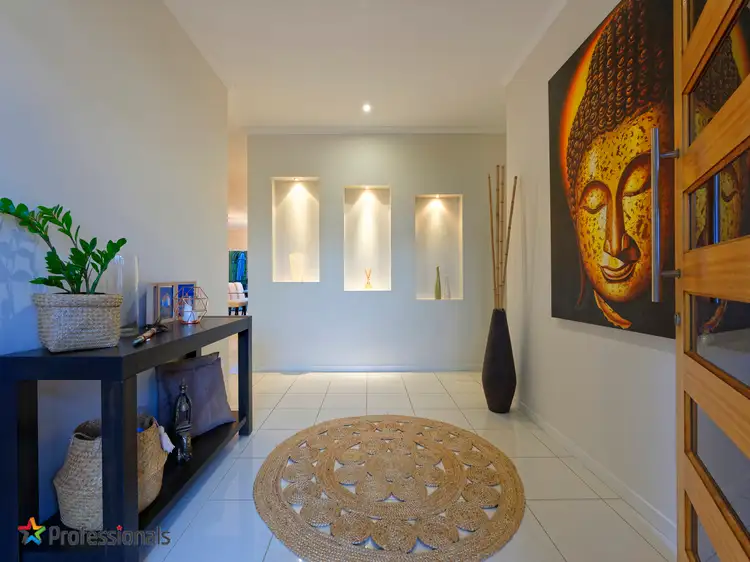 Second view of Homely house listing, 3 Lakeview Terrace, Murrumba Downs QLD 4503