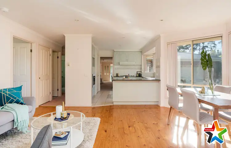 Fifth view of Homely house listing, 7 Paul Close, Mount Evelyn VIC 3796