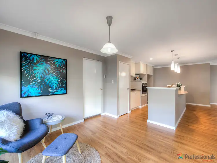 Fifth view of Homely house listing, 7 Phar Lap Road, Wattle Grove WA 6107