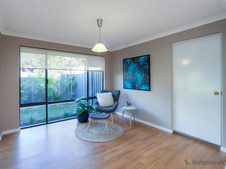 Sixth view of Homely house listing, 7 Phar Lap Road, Wattle Grove WA 6107