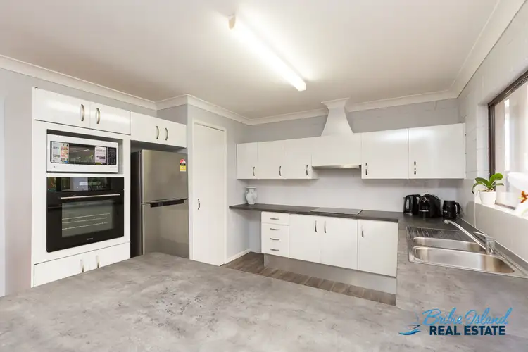 33 Alpinia Avenue, Banksia Beach QLD 4507