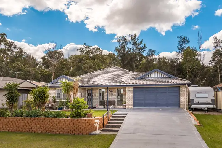 28 Hill End Avenue, Hillcrest QLD 4118