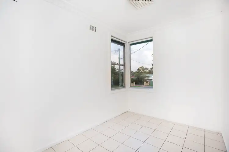 Fifth view of Homely house listing, 21 Gwen Parade, Raymond Terrace NSW 2324