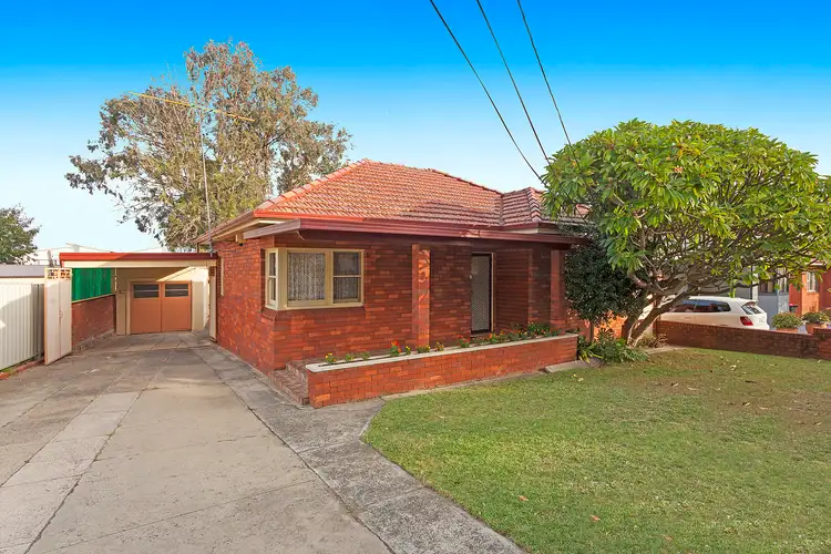 83 Carlton Parade, Punchbowl NSW 2196