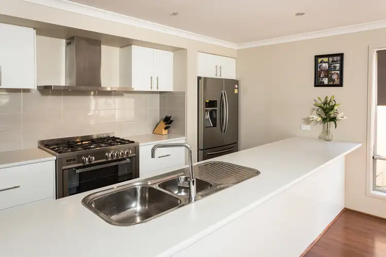 Sixth view of Homely house listing, 8 Teatree Place, Kialla VIC 3631