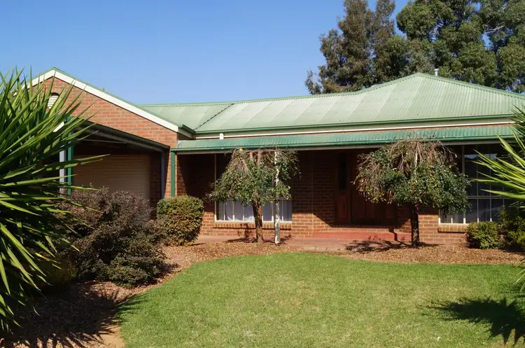 Second view of Homely house listing, 5 Angus Court, Mooroopna VIC 3629