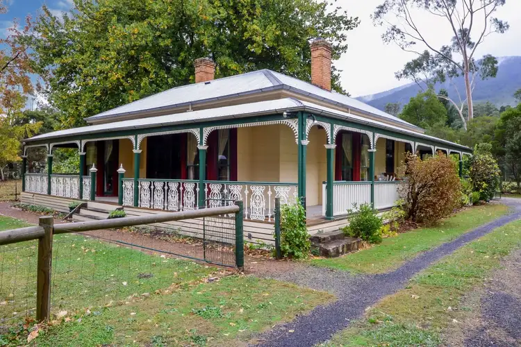 3233 Warburton Highway, Warburton VIC 3799