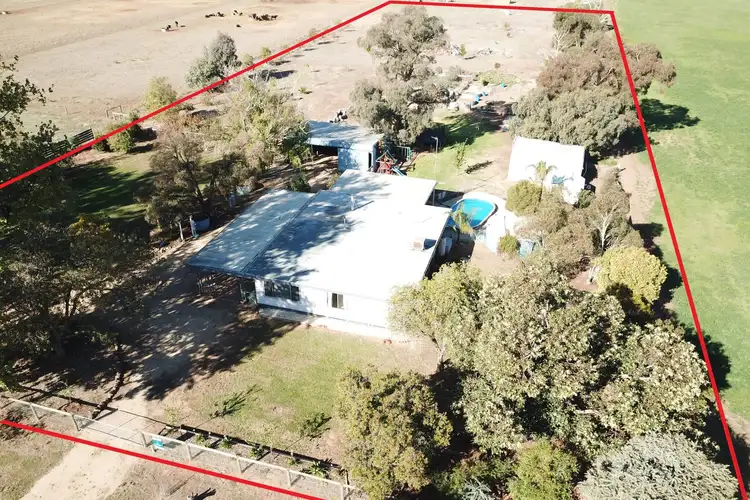 843 Fuzzards Road, Waaia VIC 3637