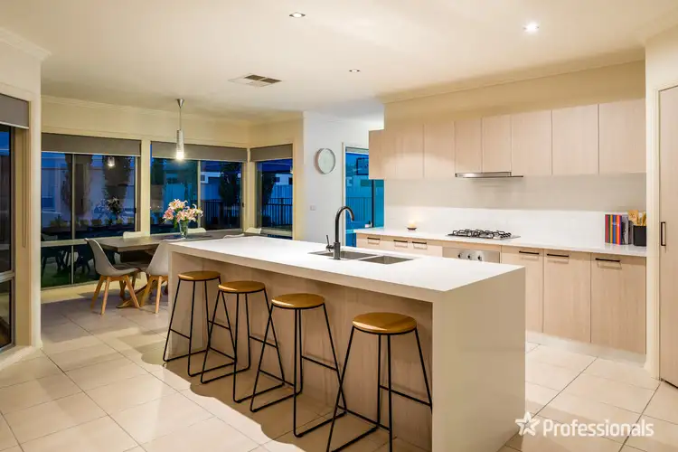 Second view of Homely house listing, 2 Eyre Court, Mildura VIC 3500