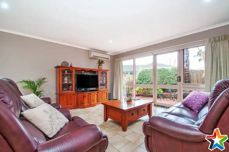 Second view of Homely house listing, 2 Jean Court, Mooroolbark VIC 3138