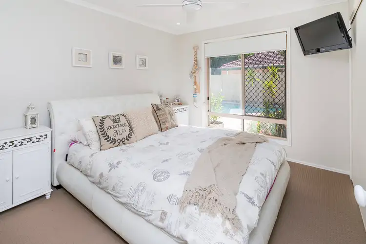 Sixth view of Homely house listing, 8 Whyalla Court, Helensvale QLD 4212