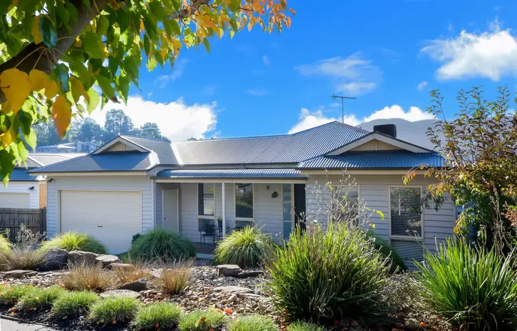8 Valley Grove Place, Yarra Junction VIC 3797