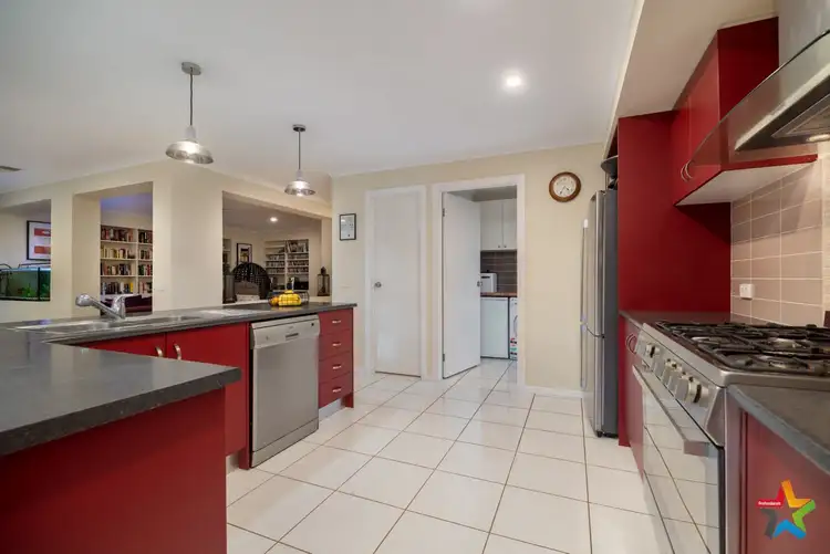 Third view of Homely house listing, 5 MacKenzie Crescent, Wodonga VIC 3690