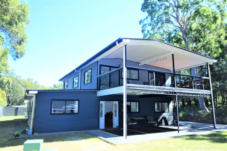 9 kate Street, Macleay Island QLD 4184