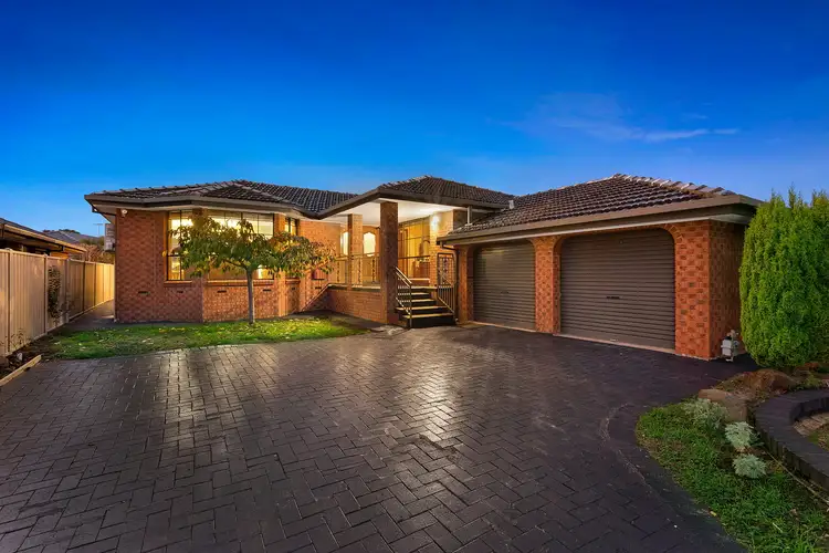 6 Chicquita Close, Keilor Downs VIC 3038