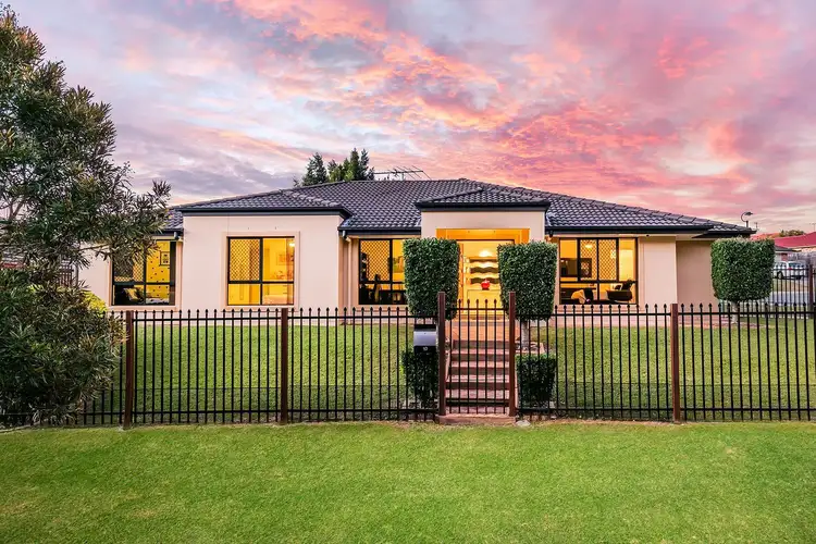 10 Cherokee Pl, Heritage Park QLD 4118