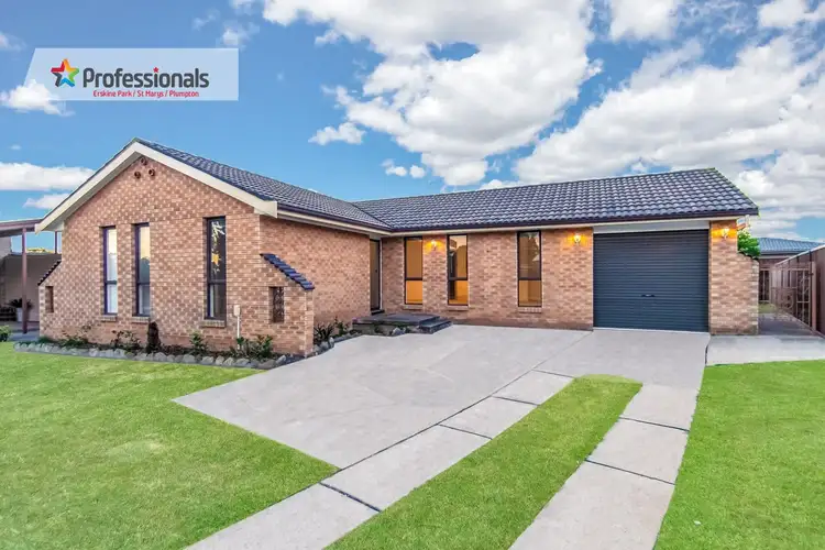 3 Summer Hill Place, St Clair NSW 2759