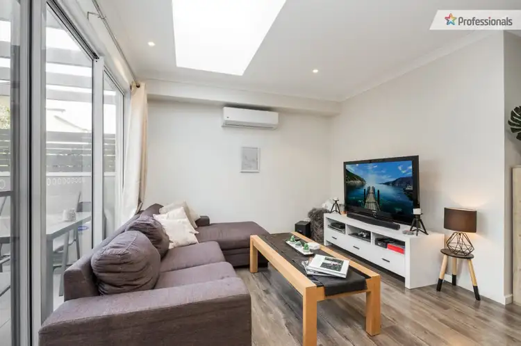 Fourth view of Homely apartment listing, 5/1086 Stud Road, Rowville VIC 3178