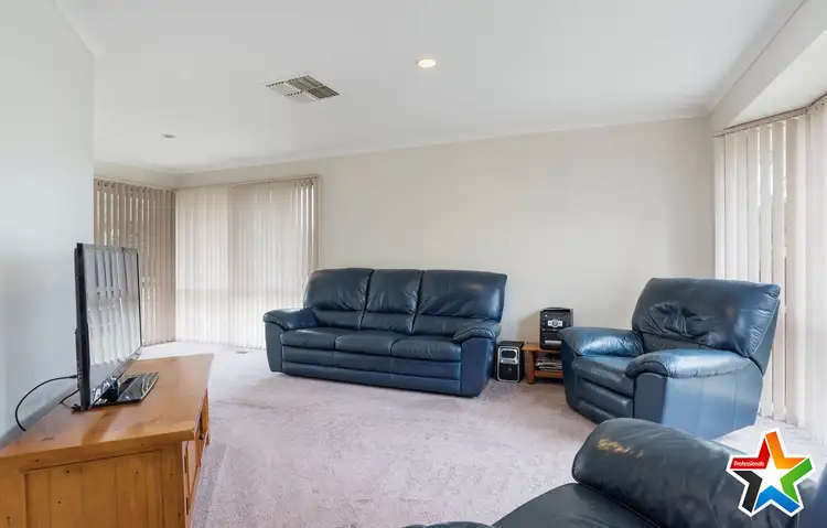 Sixth view of Homely house listing, 10 Lakeview Drive, Lilydale VIC 3140