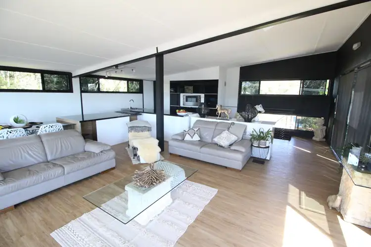 Fifth view of Homely house listing, 3 Kim Crescent, Macleay Island QLD 4184