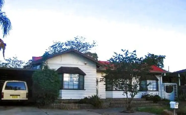 12 Hill Road, Lurnea NSW 2170