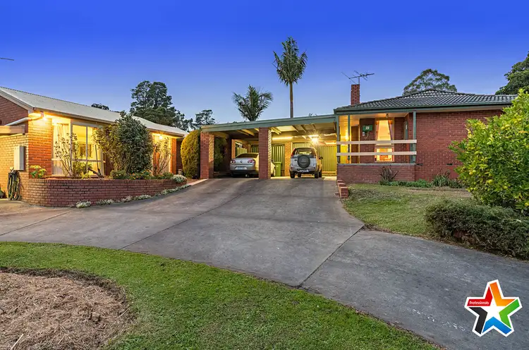 24 Glen View Road, Mount Evelyn VIC 3796