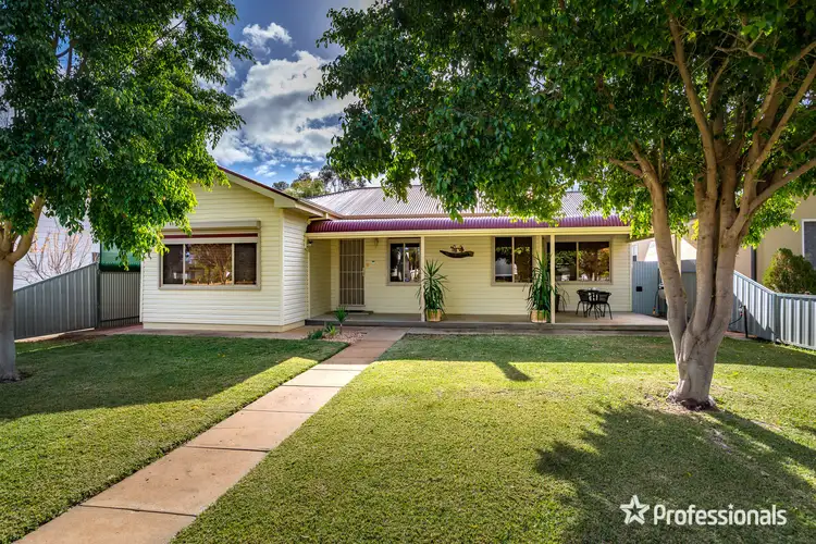 Main view of Homely house listing, 33 Adelaide Street, Wentworth NSW 2648
