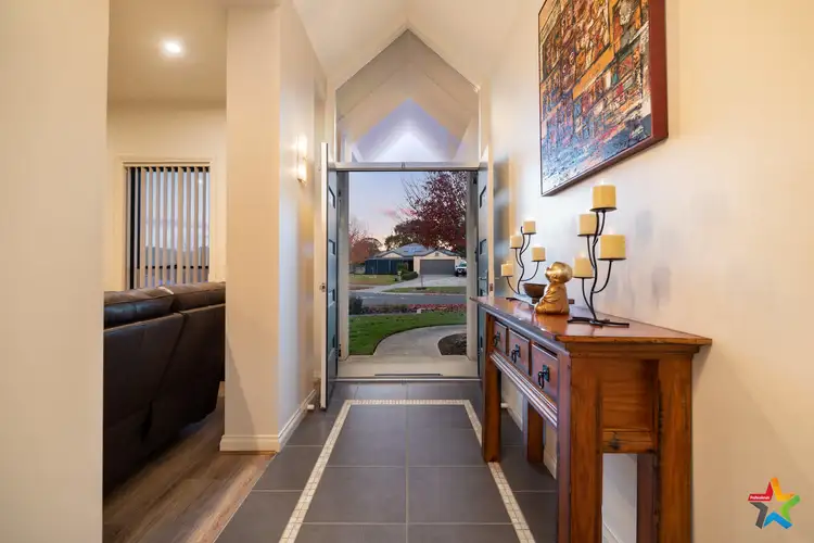Second view of Homely house listing, 14 Hemlock Court, Baranduda VIC 3691