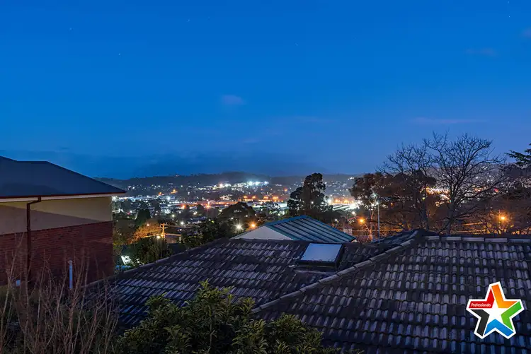 6 Campus Gate, Chirnside Park VIC 3116