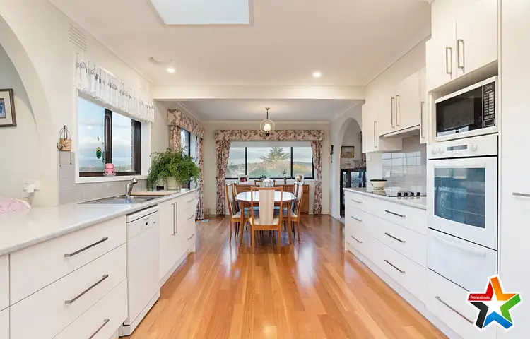 Fourth view of Homely house listing, 6 Campus Gate, Chirnside Park VIC 3116