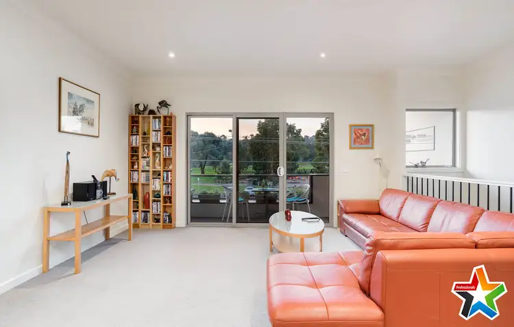Fifth view of Homely townhouse listing, 2 Adriana Close, Mooroolbark VIC 3138