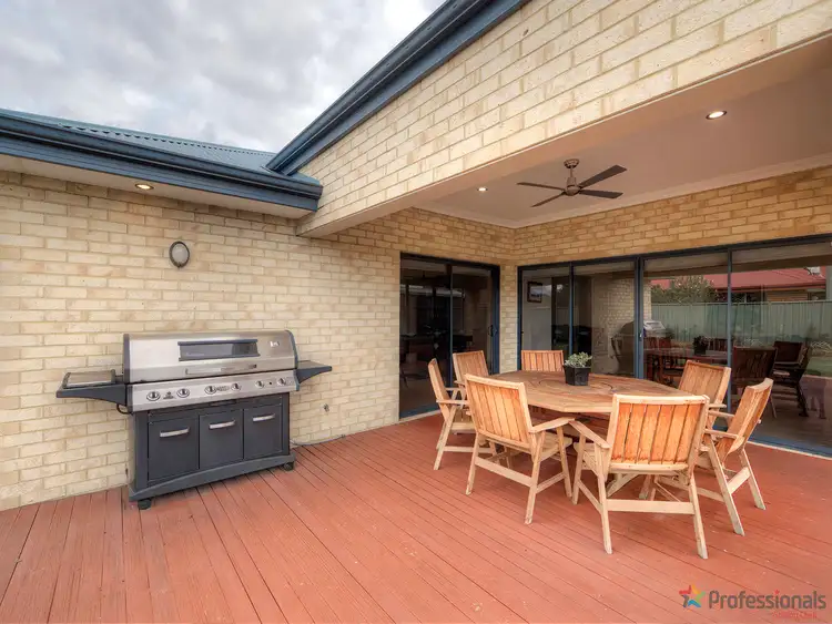 Fifth view of Homely house listing, 48 Excalibur Chase, Wattle Grove WA 6107