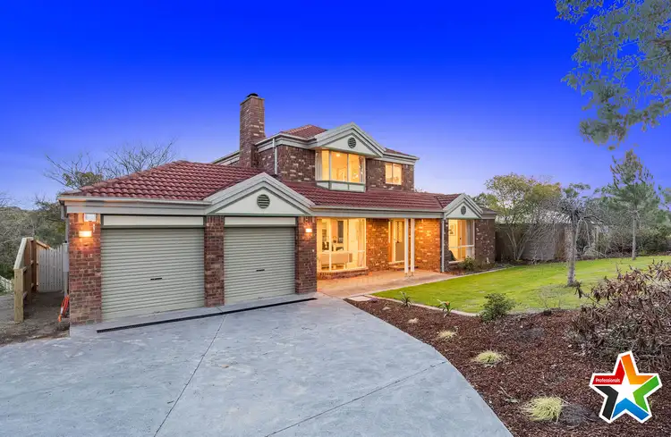 59 Eskdale Drive, Croydon Hills VIC 3136