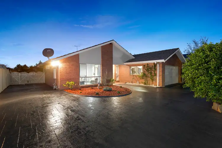 2 Michael Court, Hillside VIC 3037