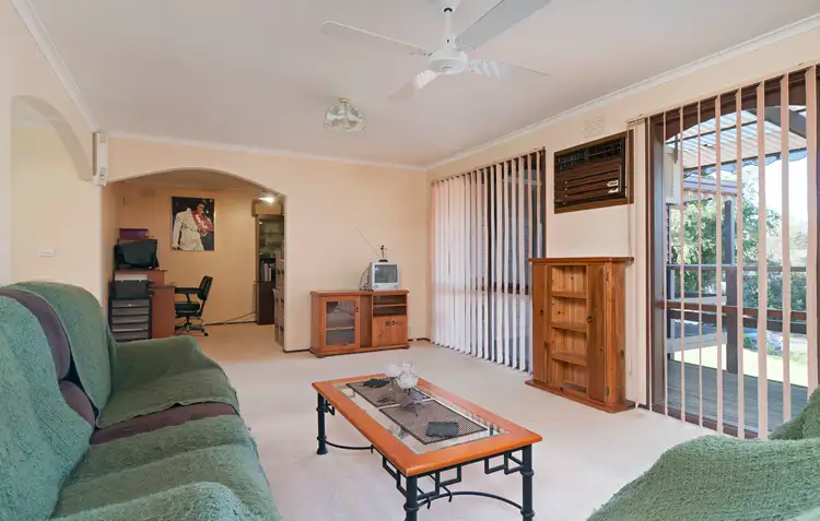 Second view of Homely house listing, 5 Eastwood Crescent, Mooroolbark VIC 3138