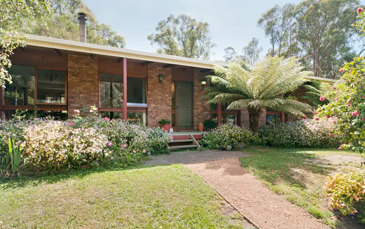45 Railway Parade, Wandin North VIC 3139