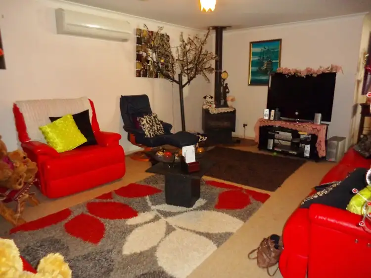 Second view of Homely house listing, 2 Fulford Court, Swan Hill VIC 3585