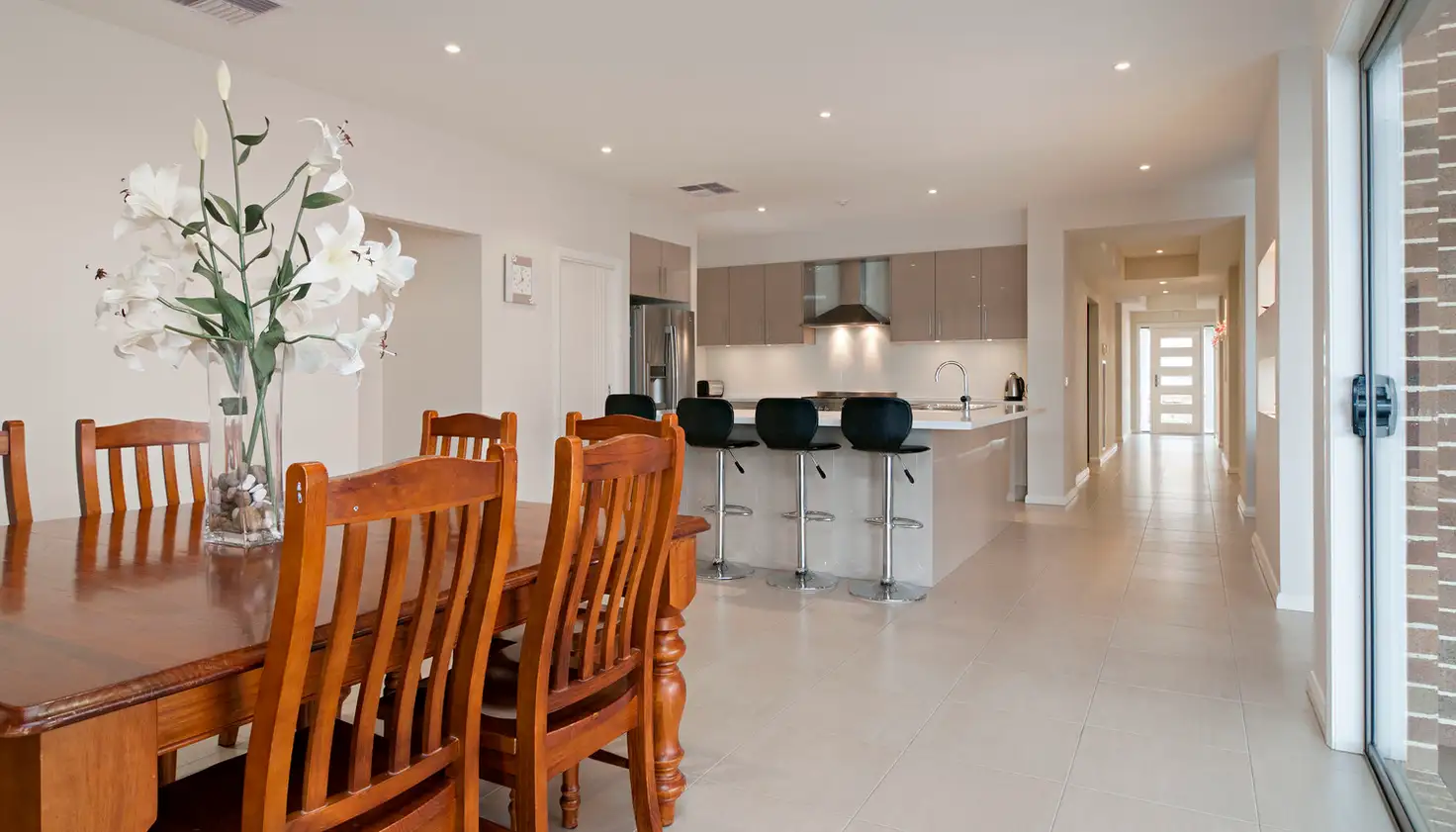 Main view of Homely house listing, 27 Tudor Drive, Mooroolbark VIC 3138