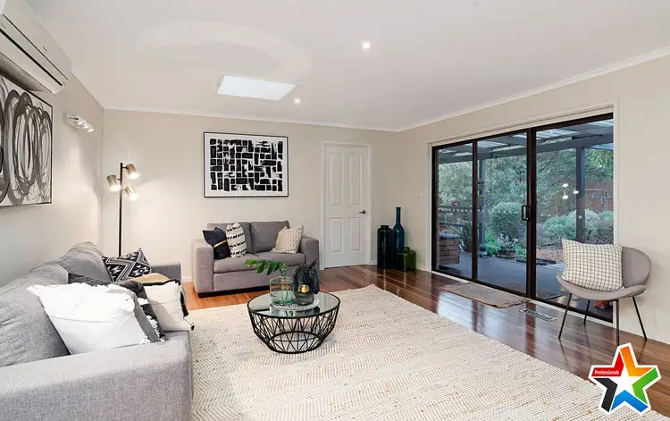34 Mountain Drive, Mooroolbark VIC 3138