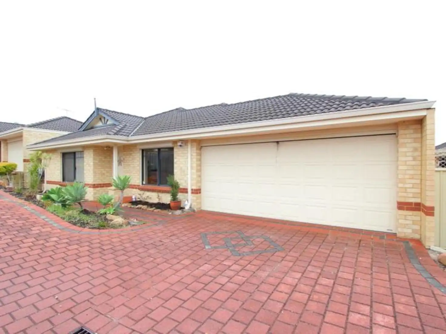 Main view of Homely villa listing, 3/6 Whiteside Street, Cloverdale WA 6105