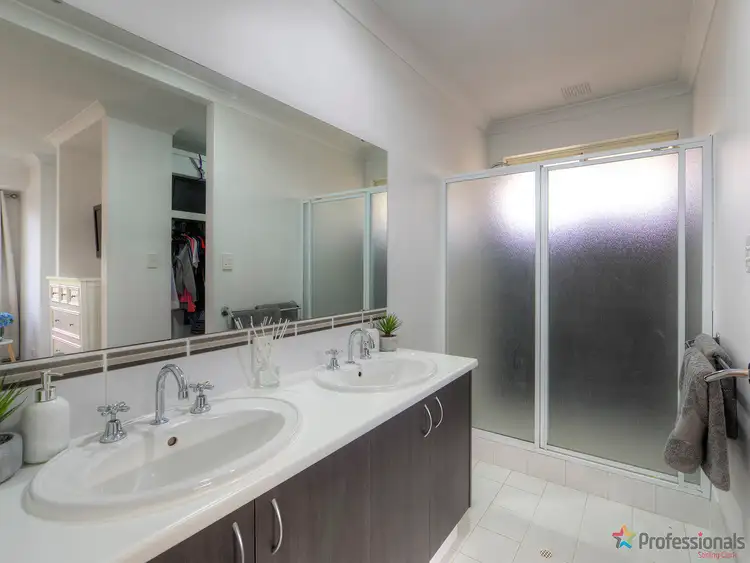 Fifth view of Homely house listing, 5 Olivine Gardens, Wattle Grove WA 6107