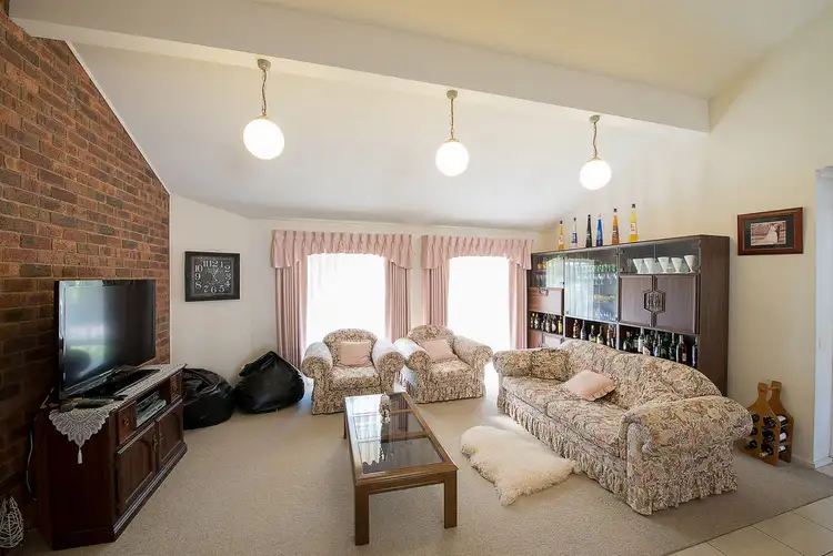 Fifth view of Homely house listing, 2 Swinton Court, Swan Hill VIC 3585