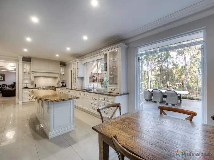 315 Walker Street, Mundaring WA 6073
