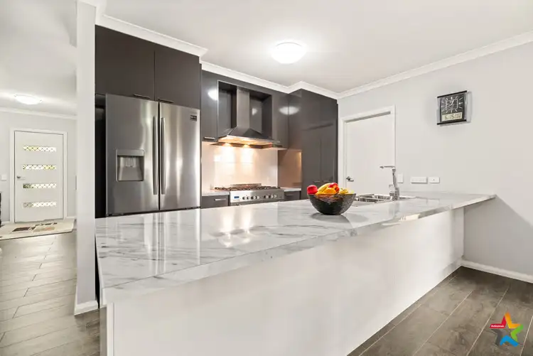 Third view of Homely house listing, 7 Pembroke Crescent, Wodonga VIC 3690