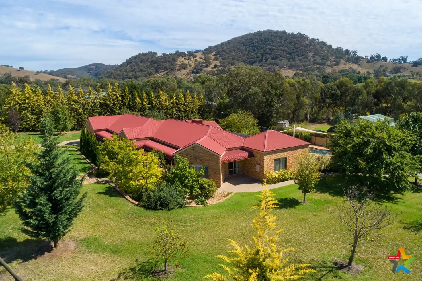 Main view of Homely house listing, 4 Innisfree Drive, Wodonga VIC 3690