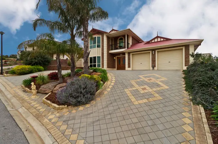 8 Coach House Mews, Hillbank SA 5112