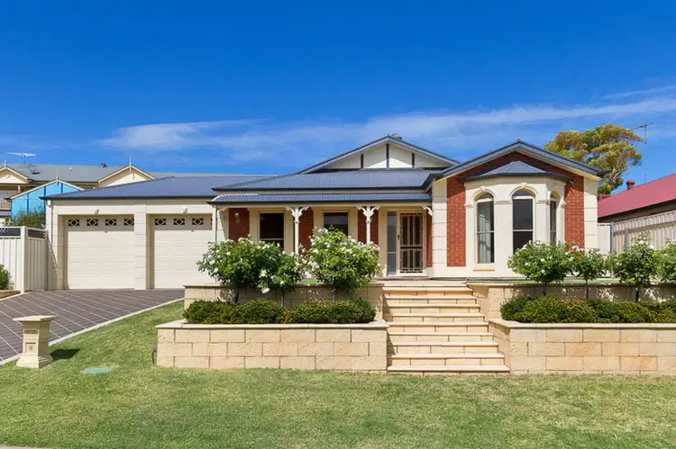 8 Gransden Parade, Greenwith SA 5125