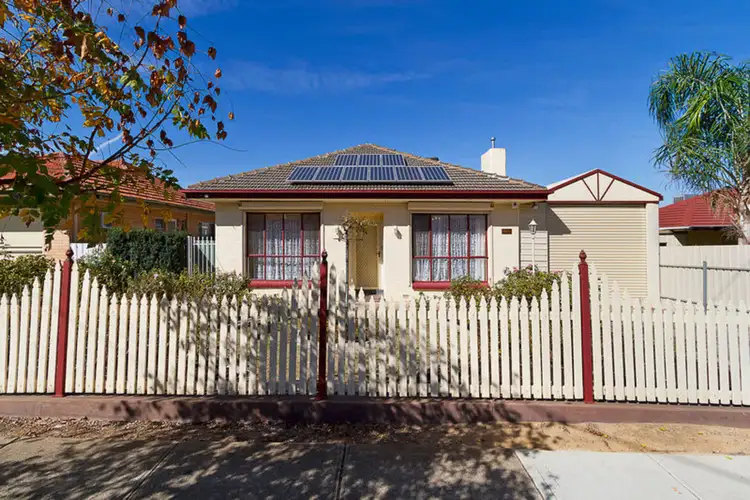 21 Windsor Avenue, Clearview SA 5085